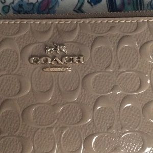 AUTHENTIC COACH WALLET